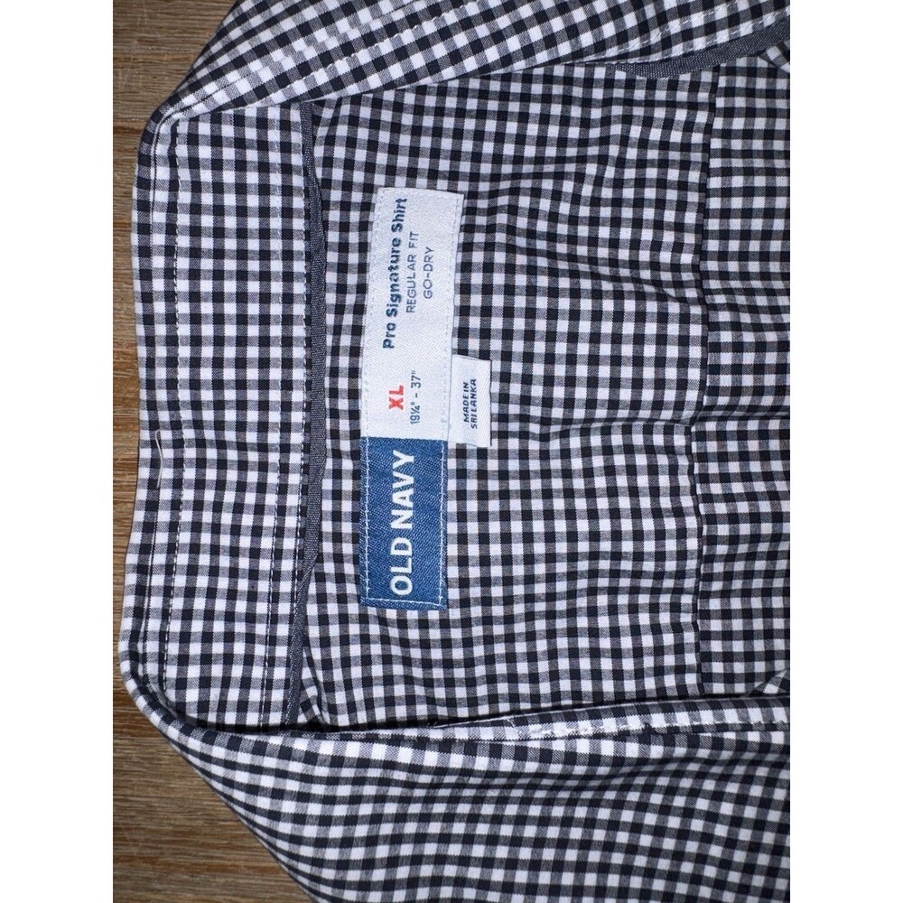 Old Navy Pro Signature Shirt Mens XL Regular Fit Gingham Check Black White LS - Picture 2 of 3